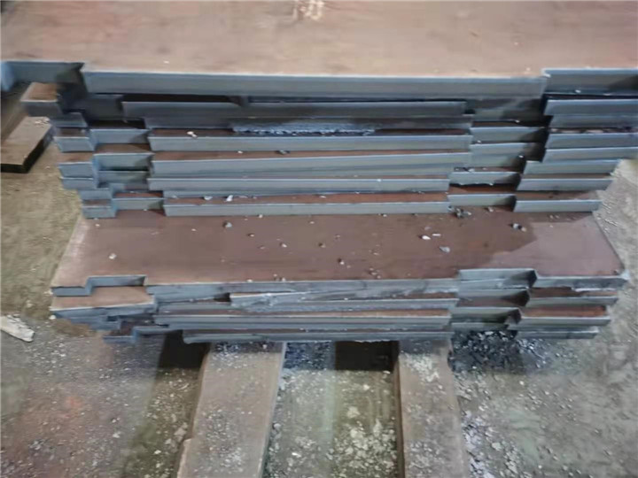 nm400耐磨鋼板切割